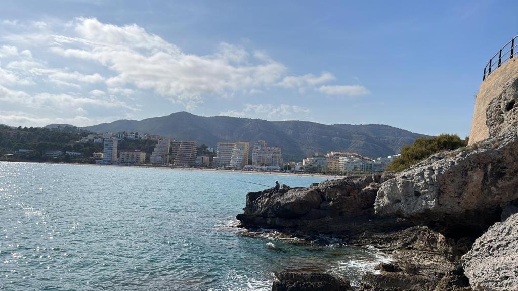 Alquilo Hermoso Apartamento En La Paradisiaca Oropesa Del Mar, 2Habitaciones, 1 Bano, Cocina, Salon, Aire Acondicionado Y Balcon A 400 Metros De La Playa Morro De Gos, Muy Cerca De Supermercados, Comercios Y Bares מראה חיצוני תמונה