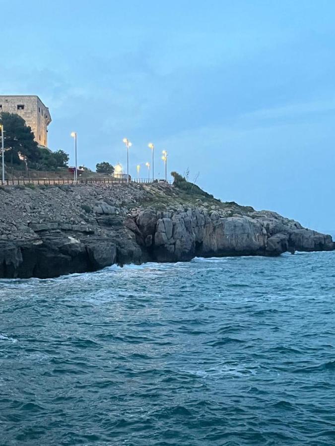 Alquilo Hermoso Apartamento En La Paradisiaca Oropesa Del Mar, 2Habitaciones, 1 Bano, Cocina, Salon, Aire Acondicionado Y Balcon A 400 Metros De La Playa Morro De Gos, Muy Cerca De Supermercados, Comercios Y Bares מראה חיצוני תמונה
